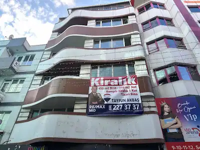 BALIKESİR KARESİ ESKİ KUYUMCULAR’DA KİRALIK 5 KATLI OKUL/DERSHANE BİNASI