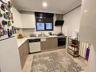 KADIKÖY ATATÜRK CADDESİ NDE  94 M² NET 2 BANYO KİRALIK DAİRE