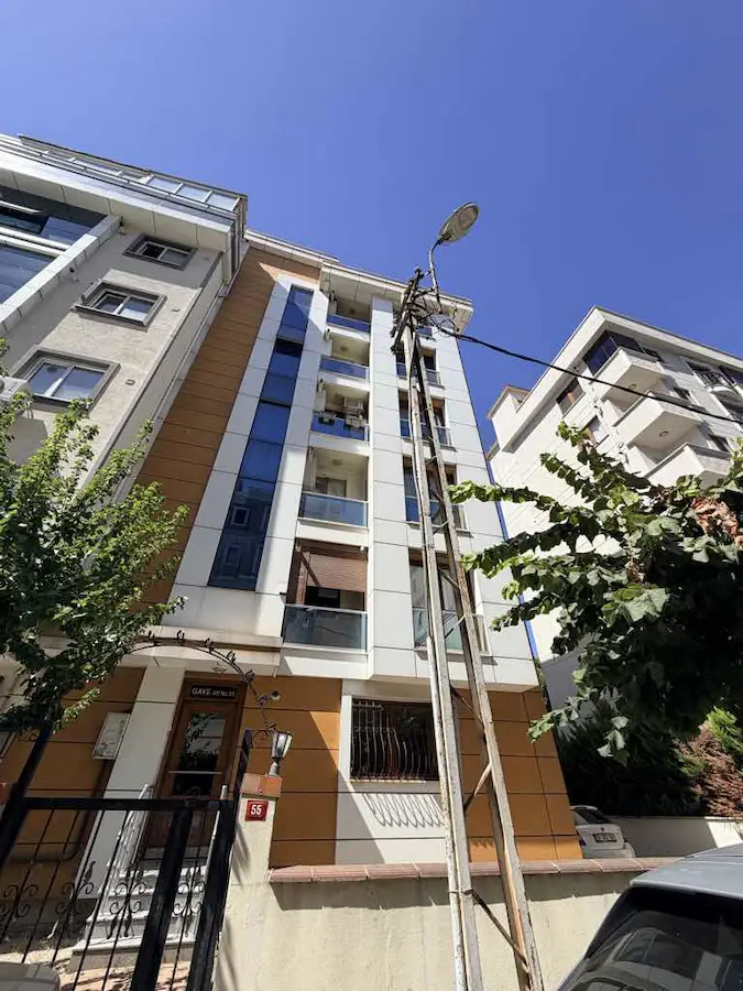 MALTEPE BAĞLARBAŞI MAH METROYA YÜRÜME MESAFESİNDE KİRALIK 2+1 DAİRE