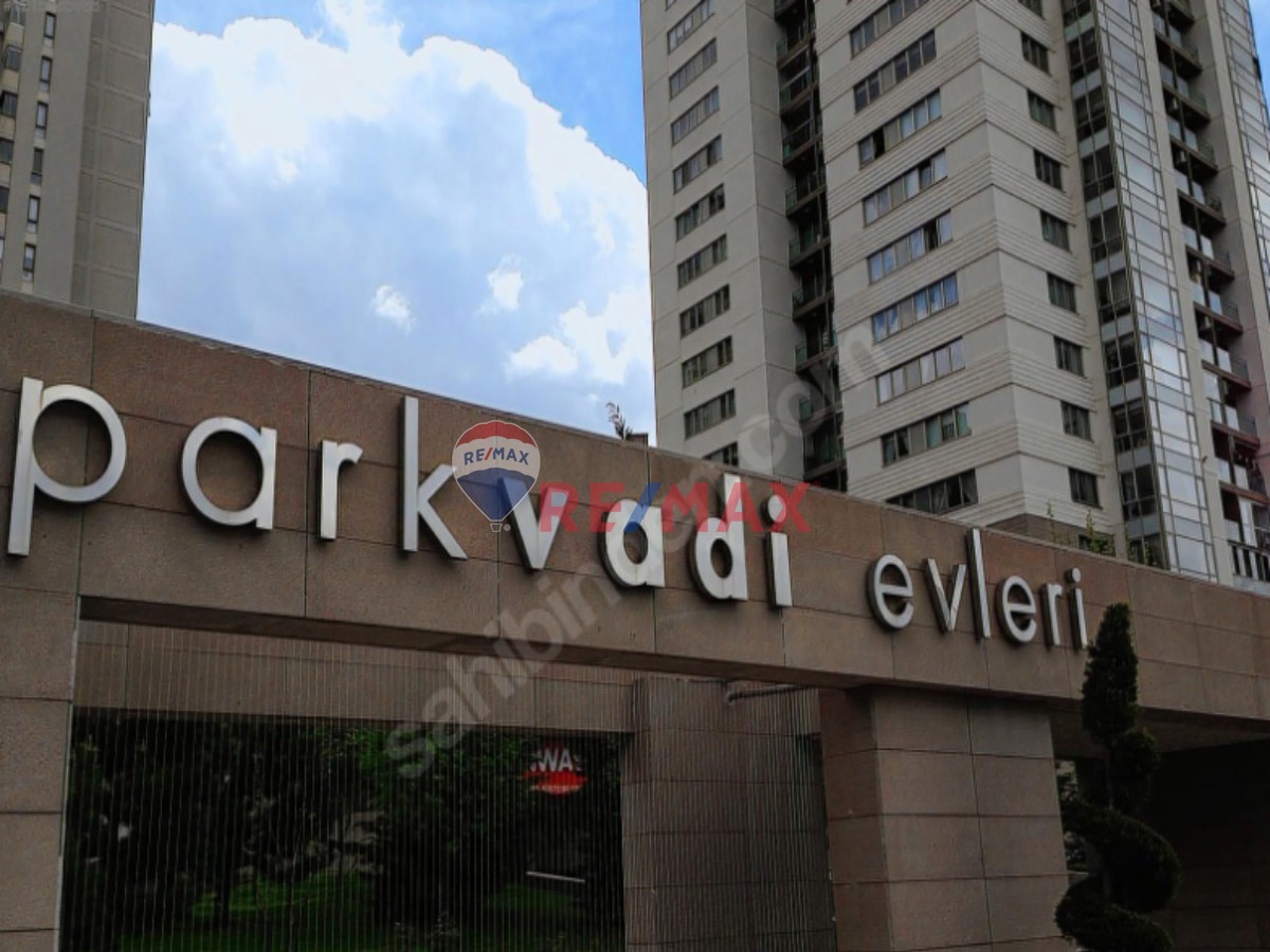ÇANKAYA PARK VADİ EVLERİNDE A4 BLOK SATILIK LÜX 4+1 DAİRE