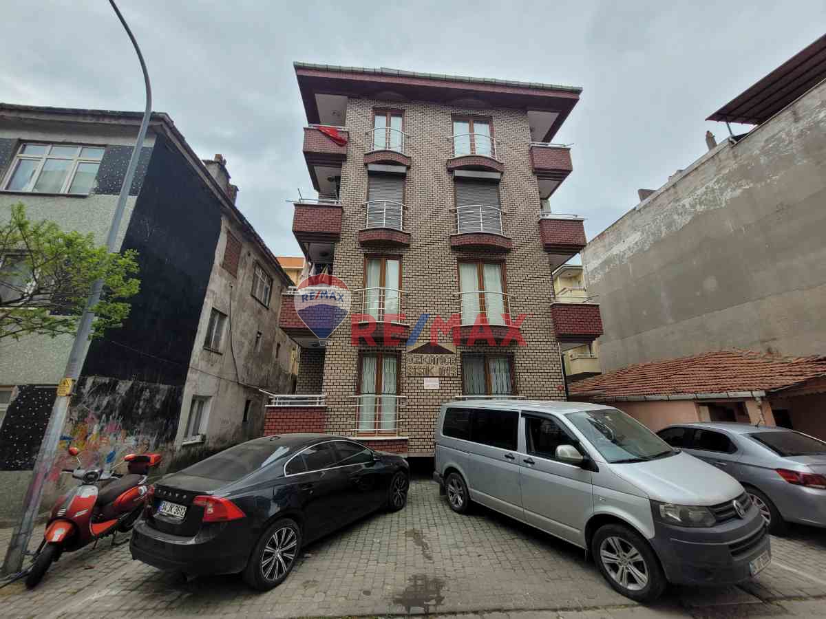 ASHILL'DEN ÇOK İYI KONUMDA 2+1 BOŞ TADILAT İHTIYACI OLAN SATILIK