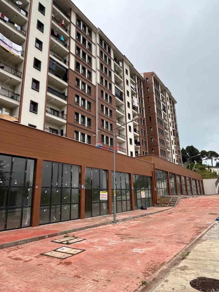 RE/MAX'DAN RİZE HAYRAT TOKİ'DE 2+1 EN ÖN SIRA SATILIK DAİRE