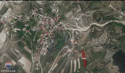 AKINCI'DA EV YAPMAYA UYGUN KÖY İÇİNE YAKIN 1996 M2 TARLA