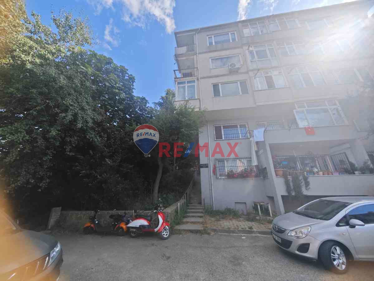 HIDIV KASRINA KOMŞU HARIKA BOĞAZ MANZARALI 3+1 BALKONLU-BAKIMLI KEYIFLI SATILIK DAIRE