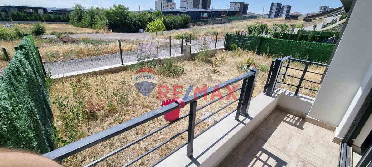 BAĞLICA'DA KENDİNE AİT BAHÇESİ OLAN 2+1 DAİRE!