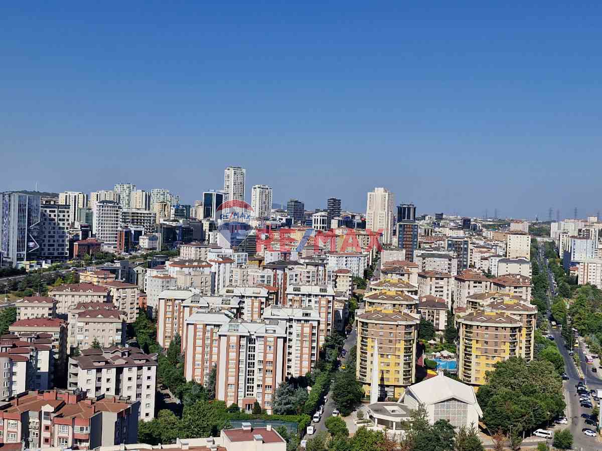 ATAŞEHİR GARDENYA SİTESİ ACIBADEM HASTANE KARŞISI 2+1 GENİŞ BOŞ DAİRE