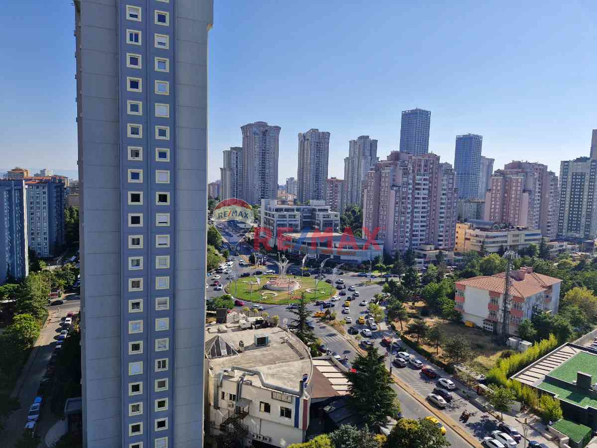 ATAŞEHİR GARDENYA SİTESİ ACIBADEM HASTANE KARŞISI 2+1 GENİŞ BOŞ DAİRE