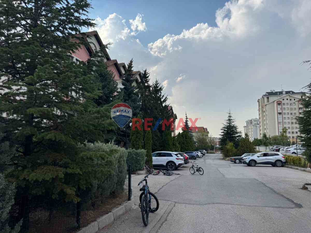 ANGORA EVLERİ´NDE 4+2 ÇATI DUBLEKS KİRALIK