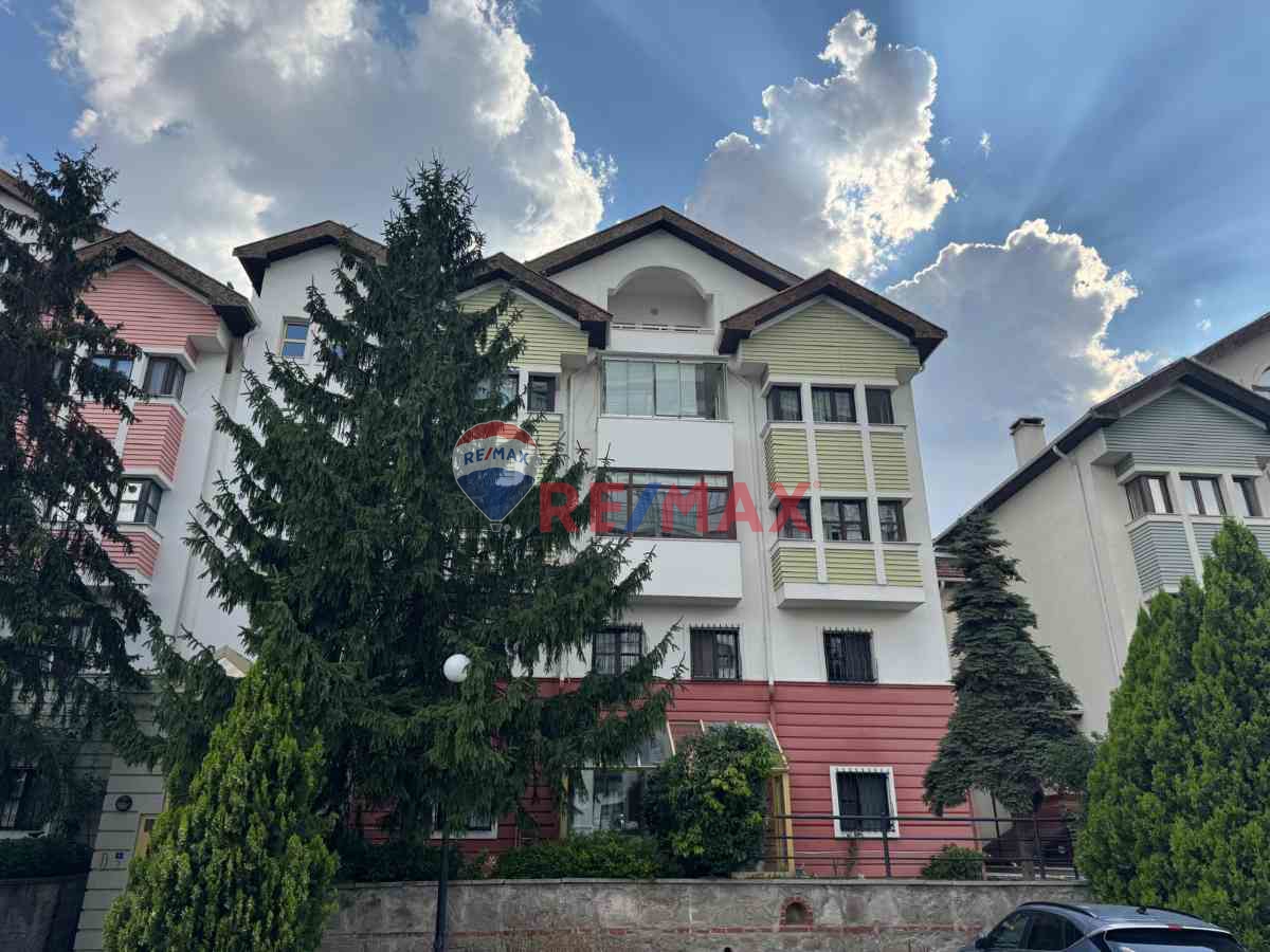 ANGORA EVLERİ´NDE 4+2 ÇATI DUBLEKS KİRALIK