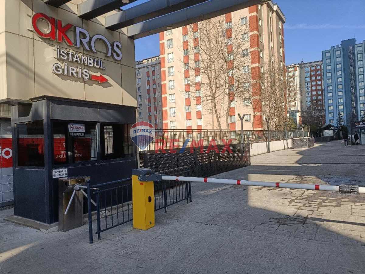 REMAX GELİŞİMDEN AKROS İSTANBUL SİTESİNDE 2+1 SATILIK  DAİRE
