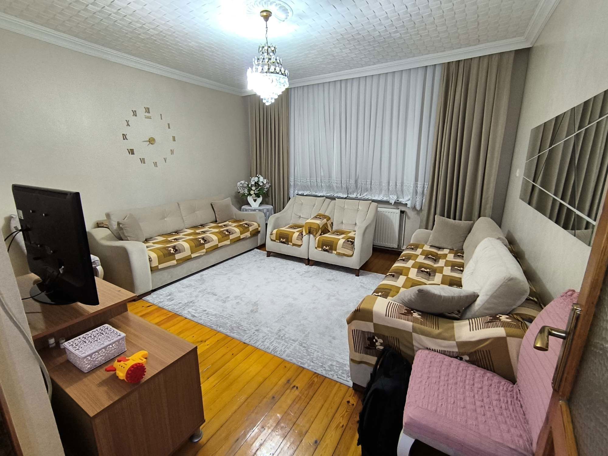 ESENYURT YENİKENT MAHALLESİN'NDE SATILIK KOMPLE BİNA