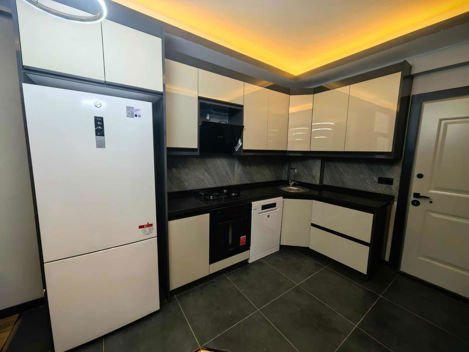 NEFES PARK KARŞISI TİTANİC FULL EŞYALI 1+1 SATILIK DAİRE