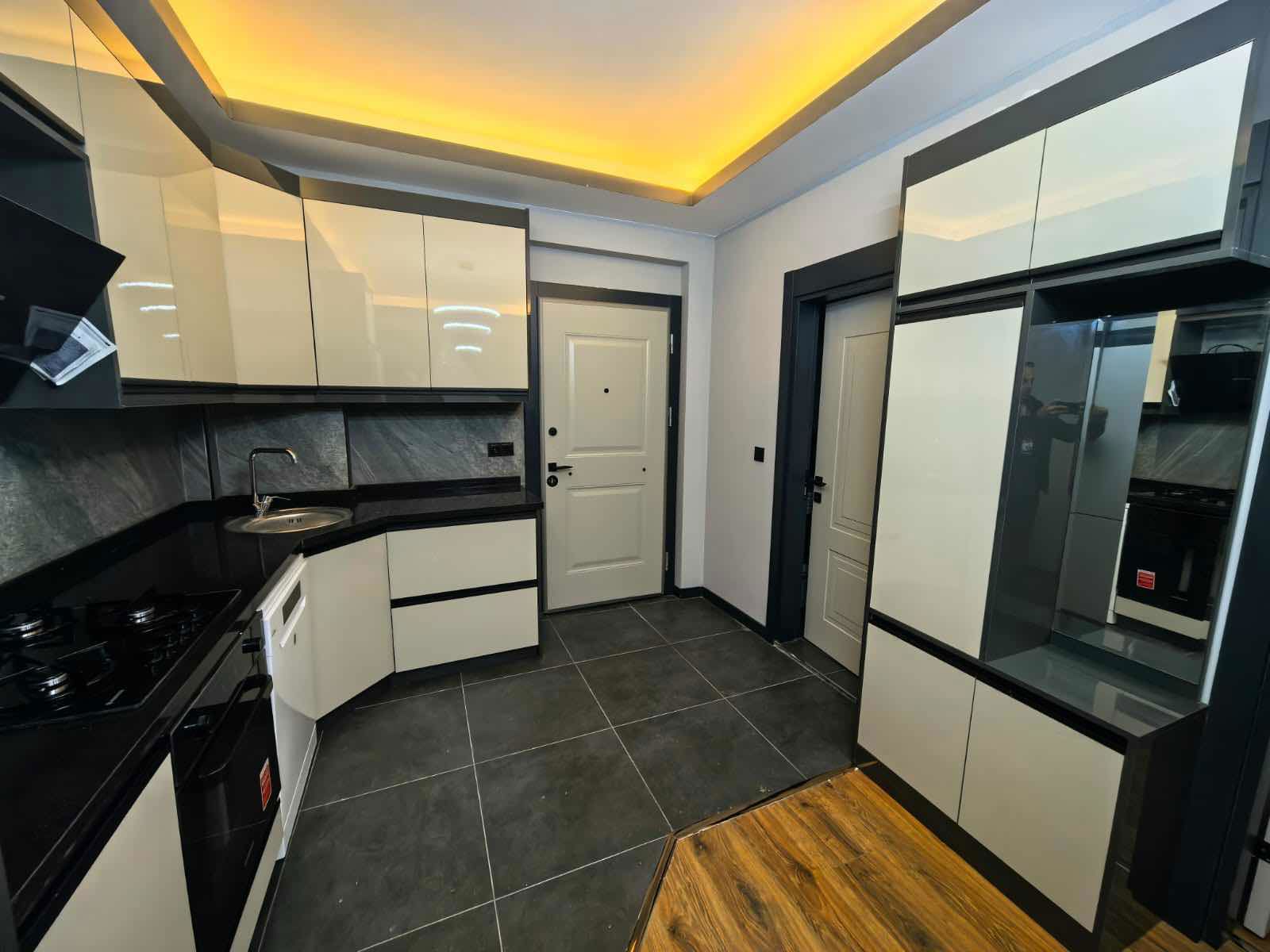 NEFES PARK KARŞISI TİTANİC FULL EŞYALI 1+1 SATILIK DAİRE