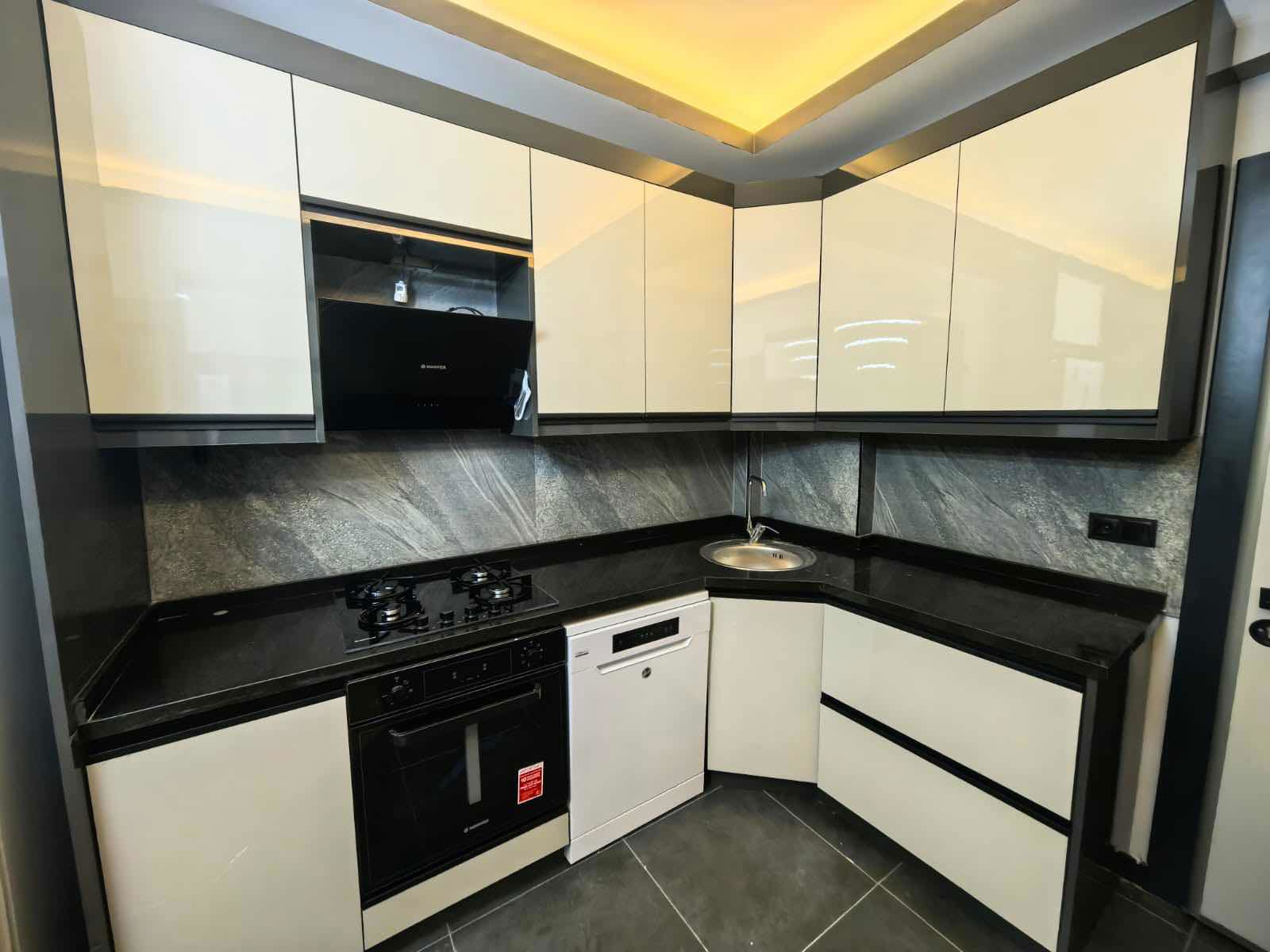 NEFES PARK KARŞISI TİTANİC FULL EŞYALI 1+1 SATILIK DAİRE