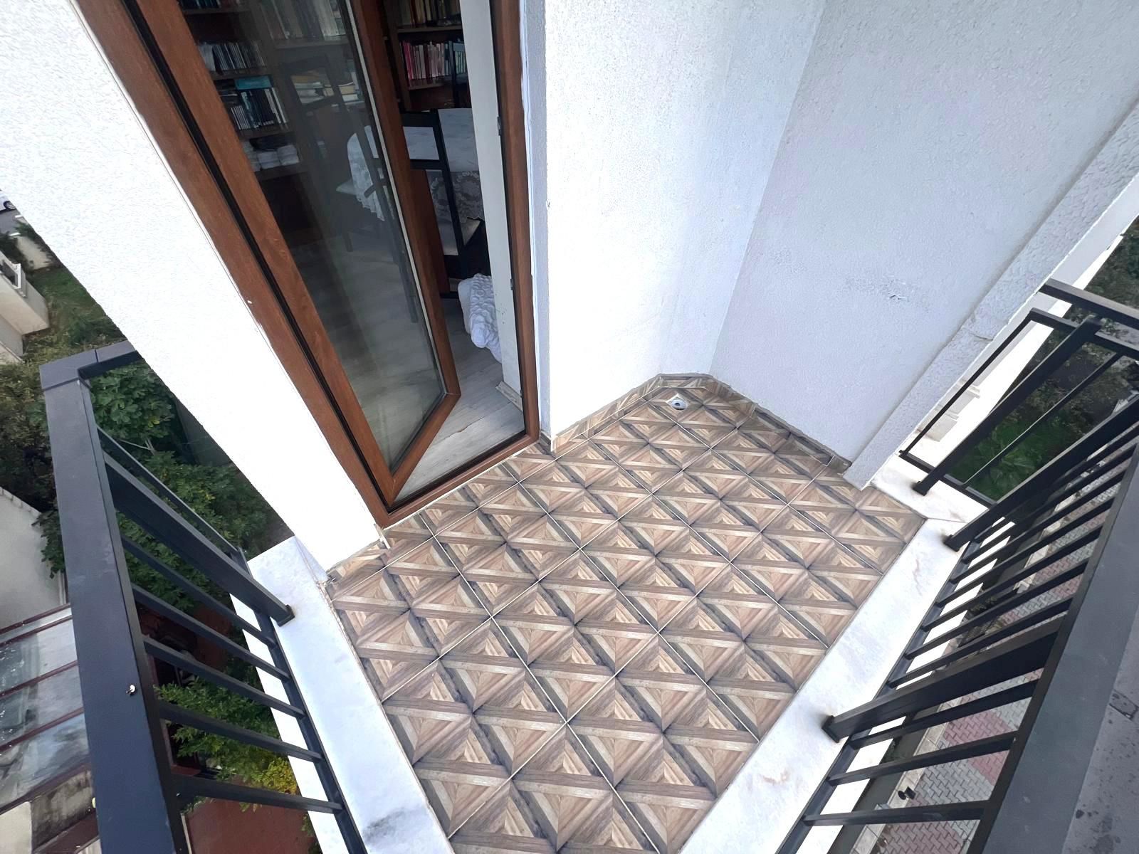 ZÜMRÜTEVLER'DE ARA KATTA,EŞYALI, BALKONLU, ASANSÖRLÜ 3+1 KİRALIK DAİRE