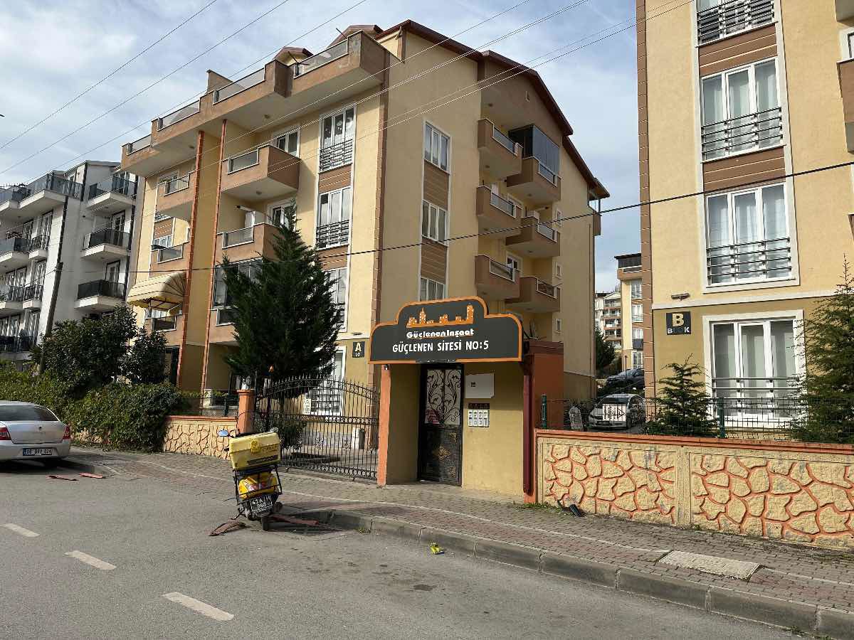 İZMİT GÜNDOĞDU ŞEHİR HASTANESİ YANINDA KİRALIK 2+1 ARAKAT