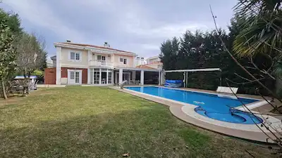 TUZLA FATİH İSTANBUL PARK BULV.ÜZERİ ROYAL PARK TA SATILIK VİLLA