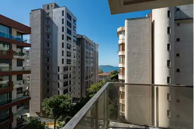 SUADIYE SAHILDE KATTA TEK LÜKS 176 M2 NET 4+1 SATILIK DAIRE