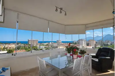 GÜRSU MAHALLESI'NDE DENIZ MANZARALI, SITE İÇERISINDE 3+1 DAIRE