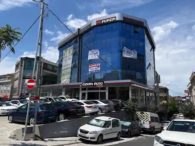 REMAX ÖNCÜ RESÜL AVCI'DAN MECLİS MAH'DEN KİRALIK PLAZA KATLARI
