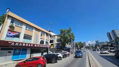 MALTEPE CEVİZLİ MİNİBÜS YOLUNDA KİRALIK 400 M2 İŞYERİ KDV Lİ