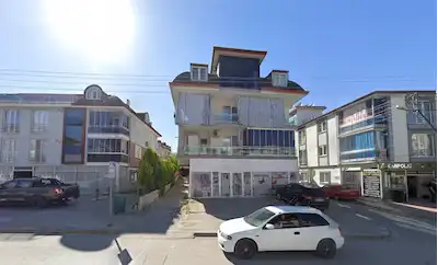 REMAX MODEL DEN DEVLET HASTAHANESINE YAKIN 2+1 SATILIK DAIRE 