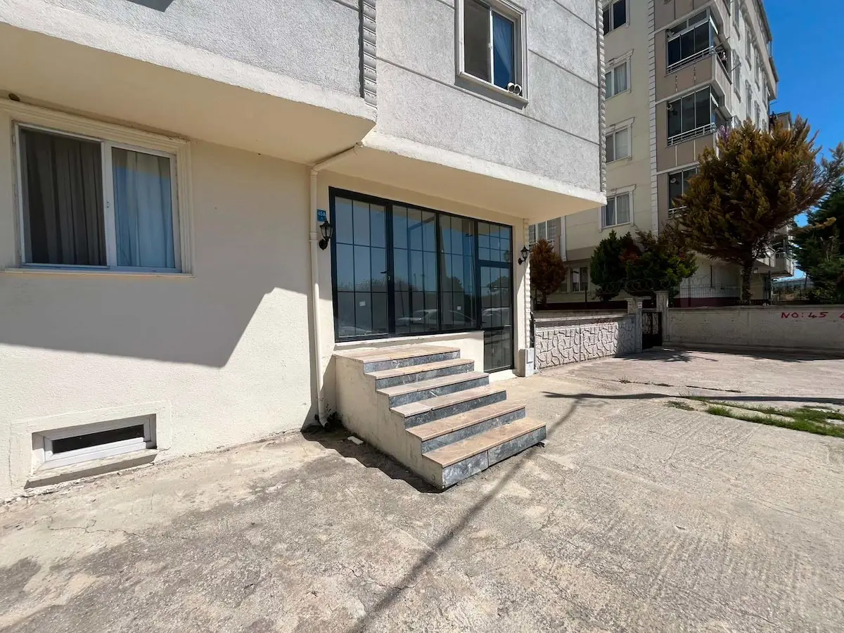 FATIH MAHALLESI'NDE OFİSLİ KİRALIK DÜKKAN