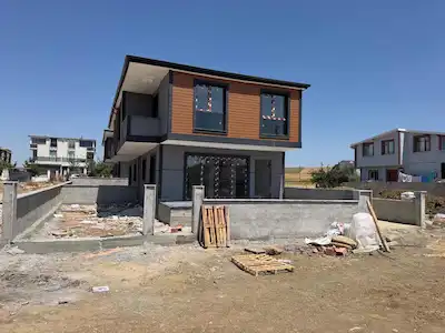 DENİZE 200 MT. 3+1 TERAS CAM BALKON ARAÇ OTOPARKI