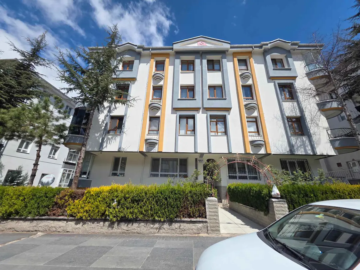 UFUKTEPE MAHALLESI CADDE YAKINI 3+1