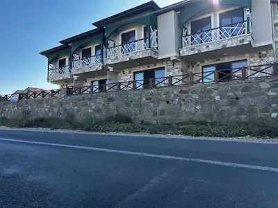 ŞARKÖY’DE, SIFIR DENİZ MANZARALI 3+1 VİLLA | 3 BANYO | KAT MÜLKİYETLİ TAPU