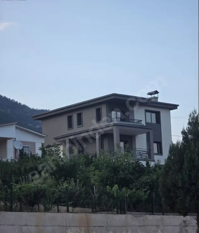ADANA POZANTI'DA SIFIR, OTURUMA HAZIR, BAHÇELI MÜSTAKIL VILLA