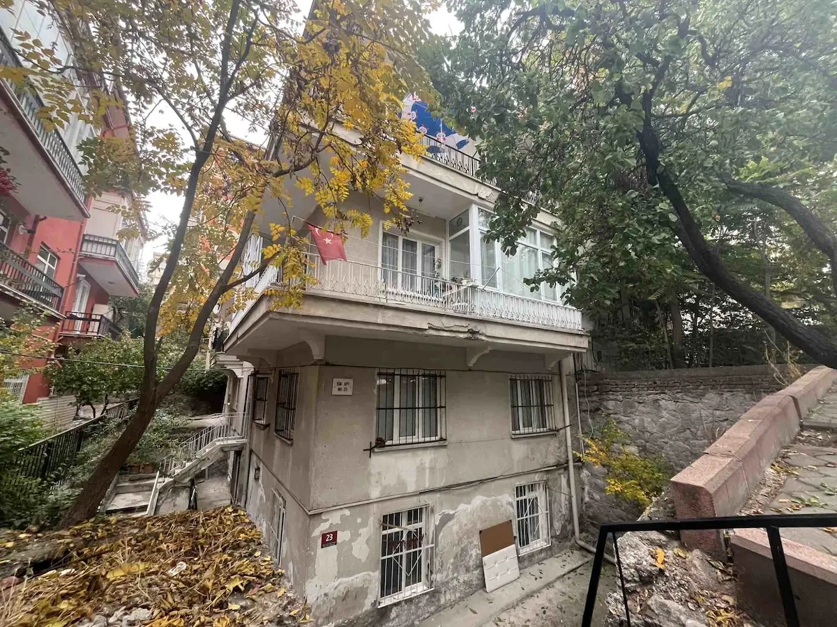 ŞEHİT LÜTFÜ GÜN SOKAK EŞYALI KİRALIK 1+1 DAİRE