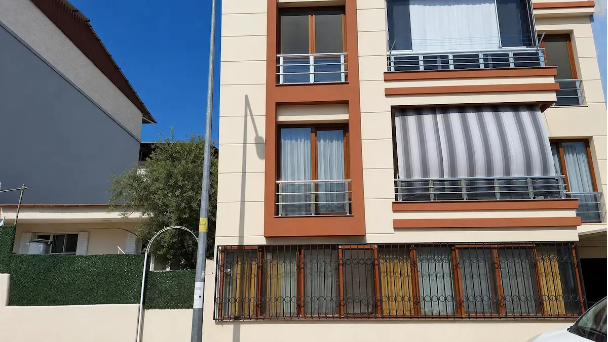 REMAX SMYRNA'DAN YAYLACIK MAH. 2+1 SATILIK DAİRE