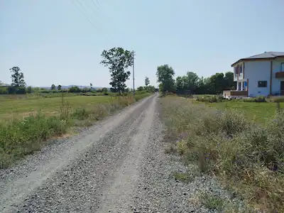 REMAX SEVCAN GÜRLEVİKTEN YÖRÜKLER DE SATILIK FIRSAT VİLLA ARSASI