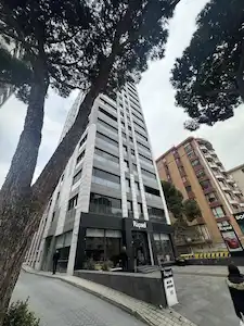 CEMİL TOPUZLU CAD ÜZERİNDE REZİDANS ÖZELLİKLİ SATILIK DAİRE