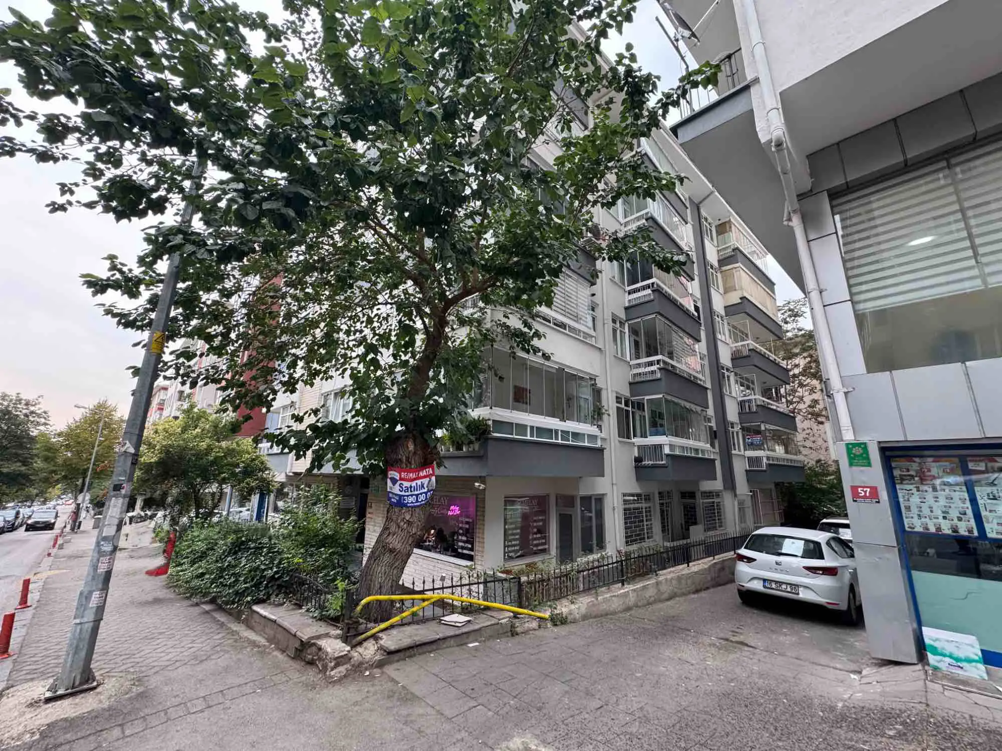MEŞRUTİYET CAD SATILK ASANSÖRLÜ 1+1 YATIRIMLIK FIRSAT DAİRE