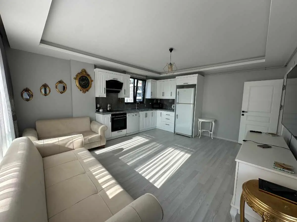 BARUTHANE MAHALLESİ'NDE SATILIK 2+1 ARAKAT DAİRE