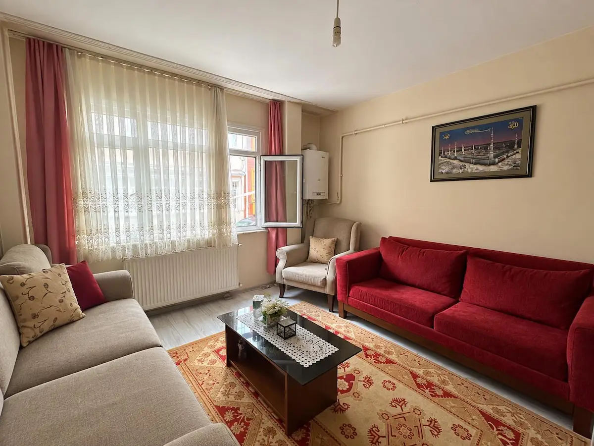 FATİH ATİKALİ DE MÜKEMMEL KONUMDA 1+1 SATILIK DAİRE