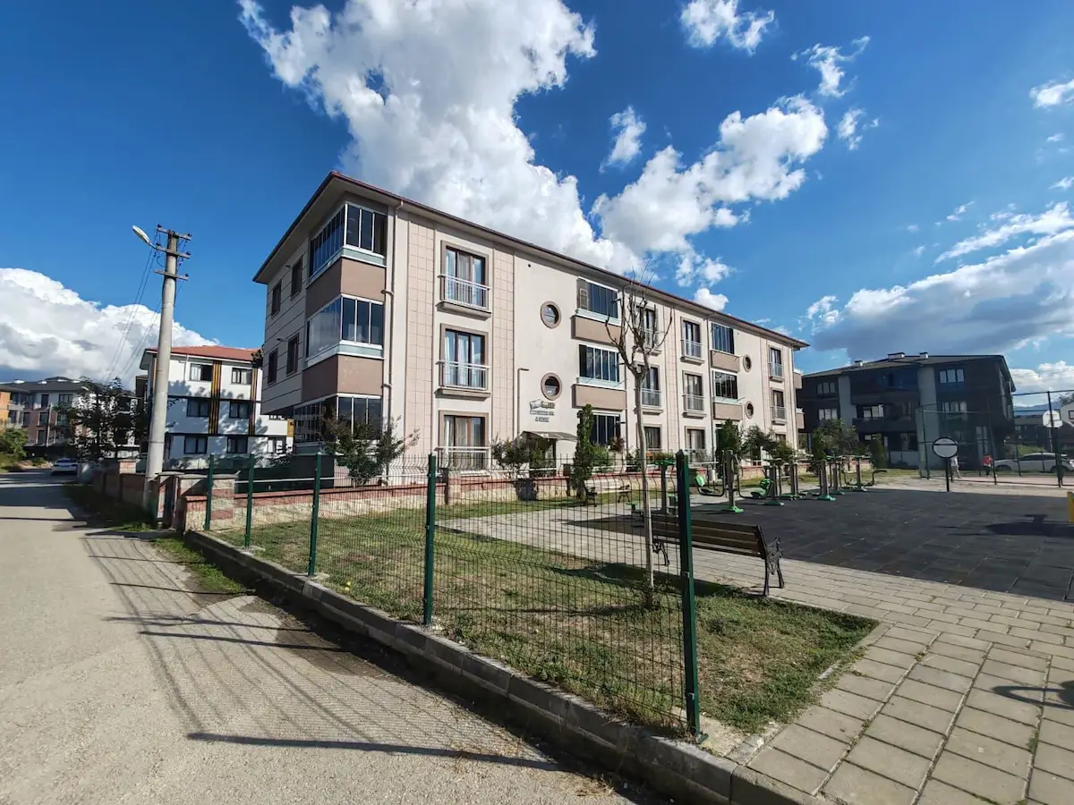 REMAX DIA'DAN KOÇYAZI MAHALLESİNDE 2+1 SATILIK DAİRE