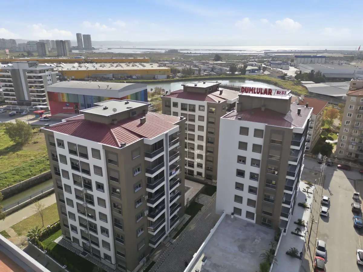 ÇİĞLİ  BEST ATAŞEHIR SITESINDE | HAVUZLU | 2+1 KIRALIK DAIRE