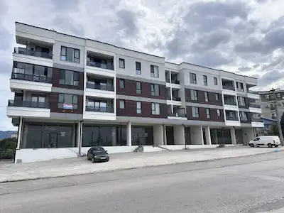 BAŞİSKELE’DE 205 M² BRÜT 4+1 | 2 BANYO | BALKONLU, BOŞ VE KREDİYE UYGUN DAİRE