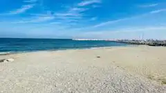 GÜZELBAHÇE YALI`DA URLA KAVŞAĞINDA DENİZE 50 MT BAHÇE KULLANIMLI 1+1 KİRALIK DAİRE