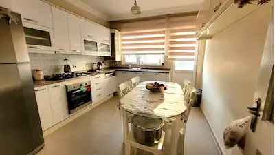 NURAN KARABAŞ ÇEKMEKÖY PARADISE CITY 4+1 HAVUZ CEPHE KIRALIK