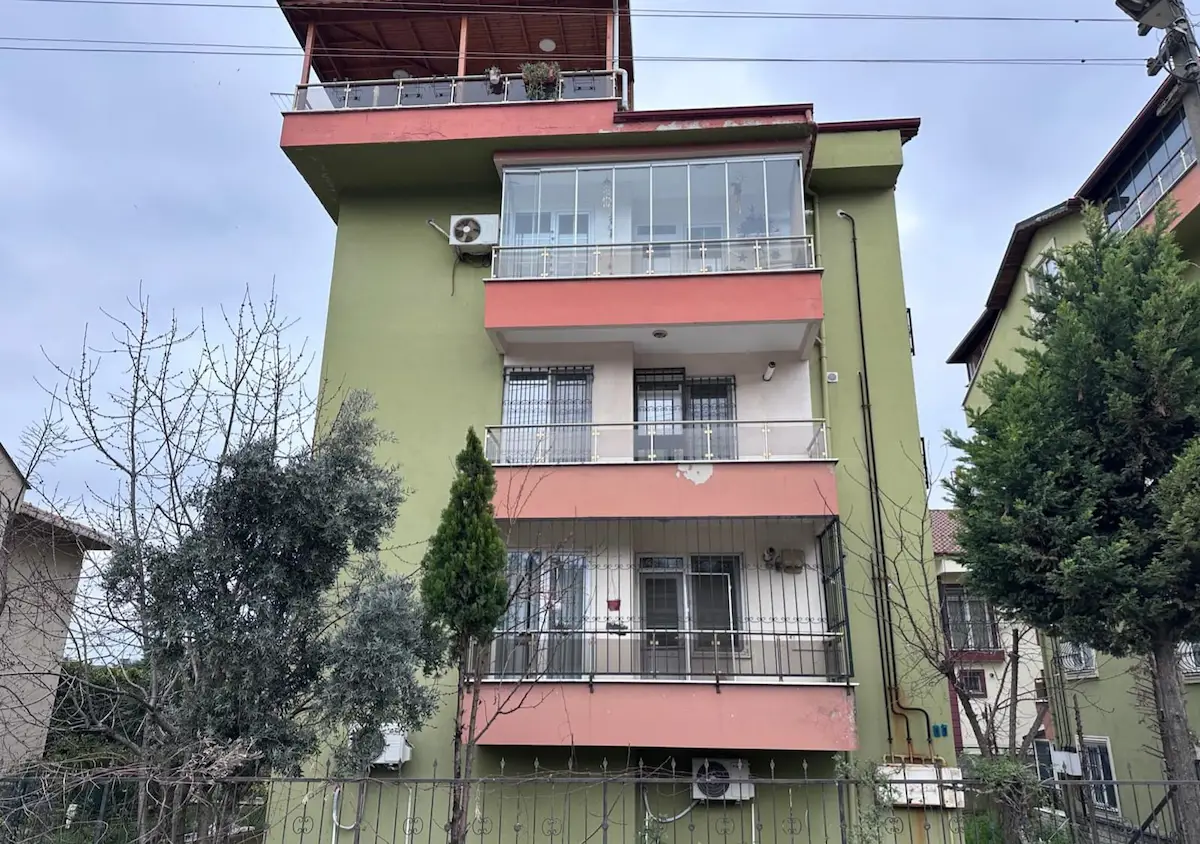PLAJYOLU CUMHURIYET MAHALLESI SAHILE YAKIN MASRAFSIZ GENIŞ 2+1