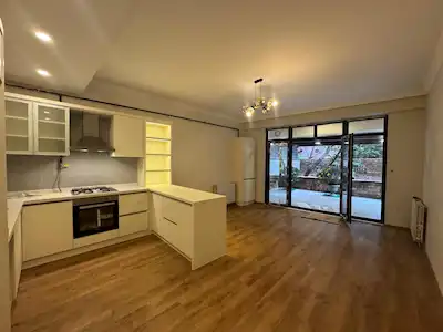 ACIBADEM'DE MÜSTAKİL 40 M2 BAHÇELİ YENİ BİNADA 2+1 SATILIK