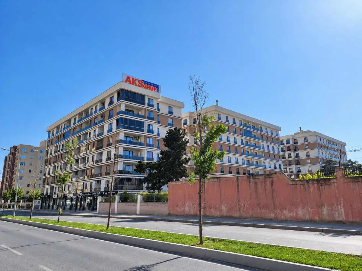AKS FOCUS PROJESİNDE HAVUZ VE PEYZAJ CEPHE KİRALIK 3+1 DAİRE