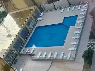 DENIZ VE ADA MANZARALI 1+1 FULL EŞYALI DAIRE