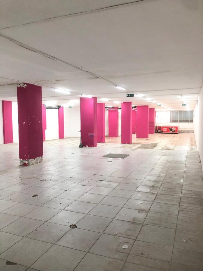 BEŞYOL E5 e 20m mesafede 1200m TIR YANAŞIR DEPO İŞYERİ