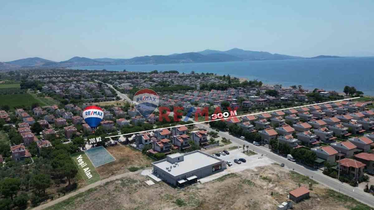 **KABAKUM'DA MÜSTAKİL VİLLA İMARLI KÖŞE KONUMDA 300 M2 ARSA**