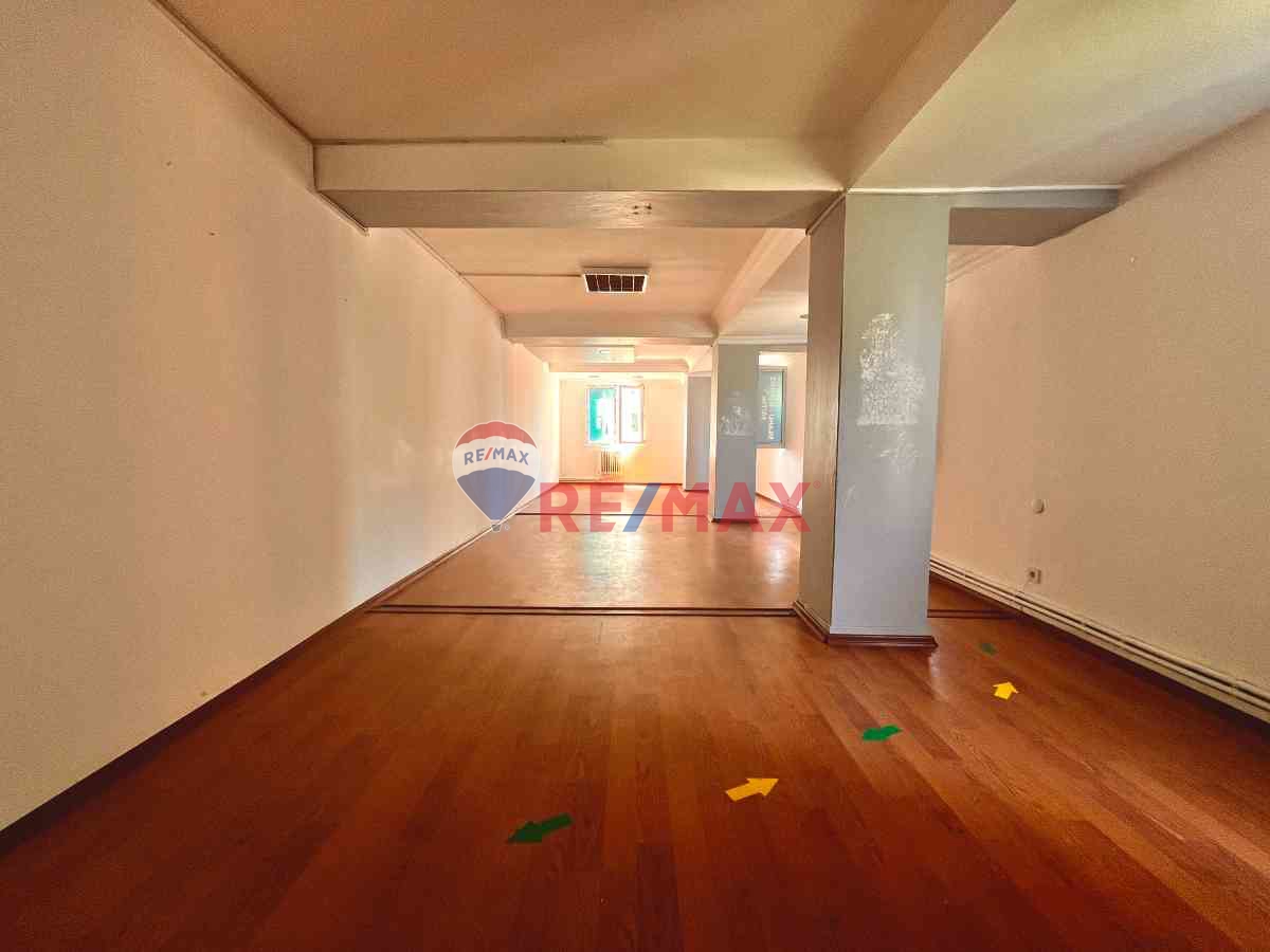 BOSTANCI SANAYI SITESI YANI METROYA YAKIN GENIŞ KIRALIK OFIS